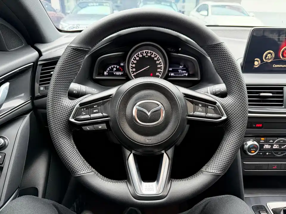 Mazda CX-4