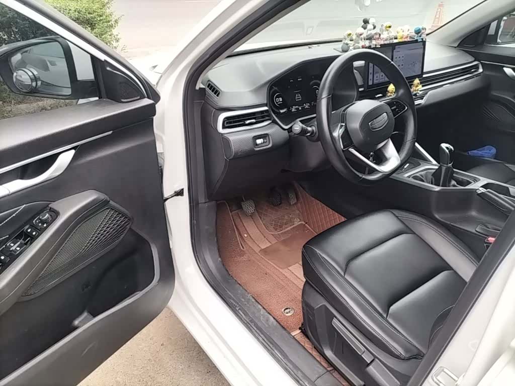 Geely Emgrand, 2024 16