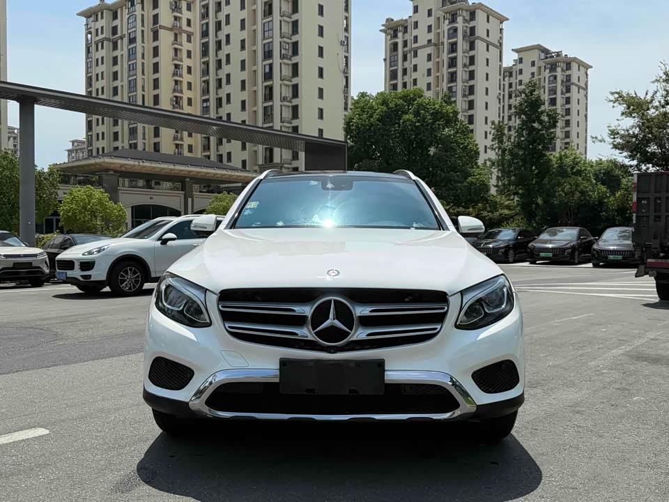 Mercedes-Benz GLC Mercedes-Benz GLC