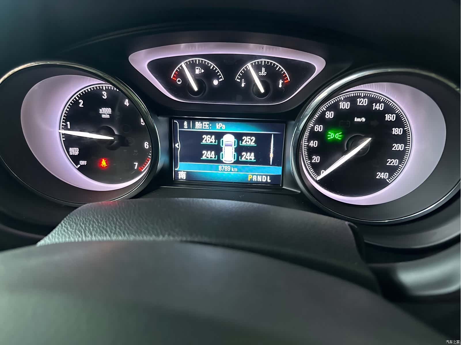 Buick Envision Plus, 2021 12
