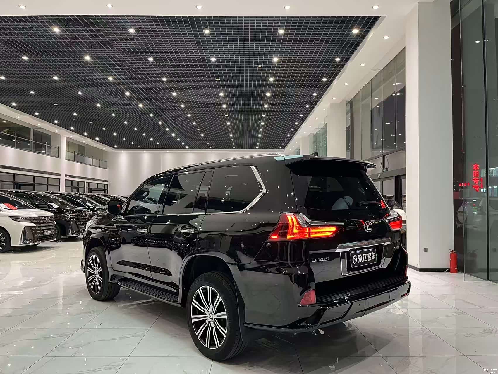 Lexus LX, 2016 10