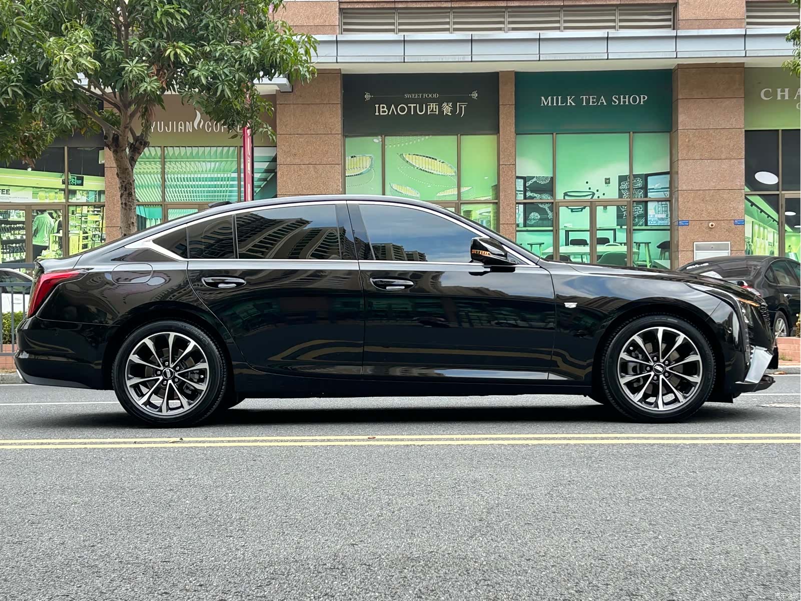 Cadillac CT5, 2025 7
