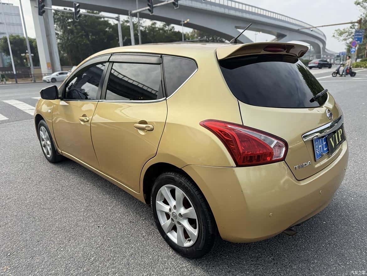 Nissan Tiida, 2012 7