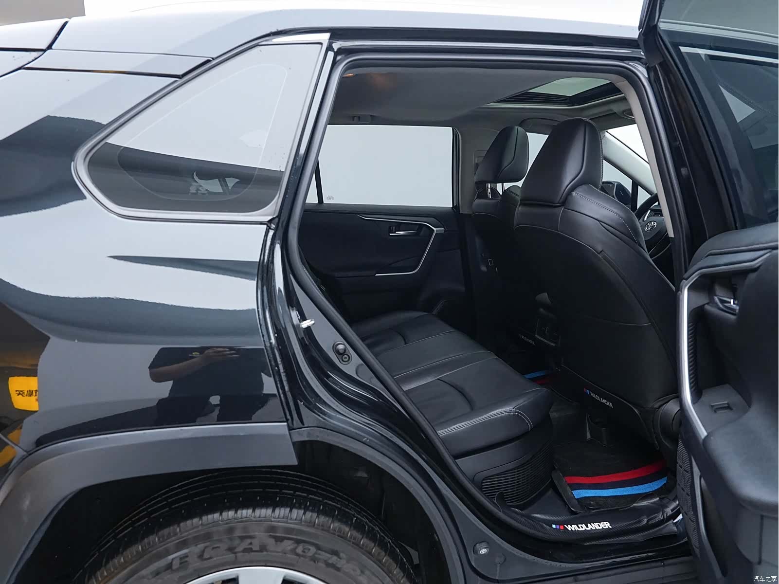 Toyota Wildlander, 2022 19