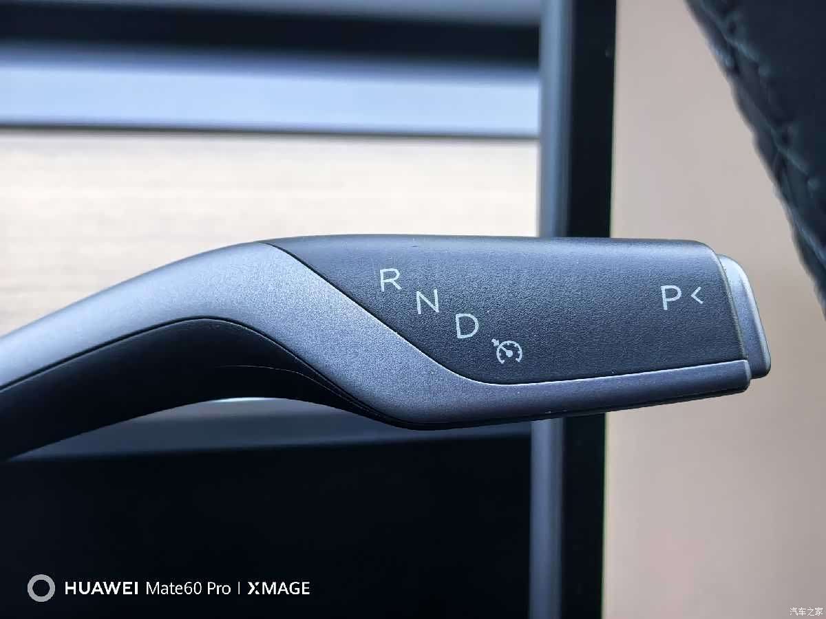 Tesla Model 3, 2022 11