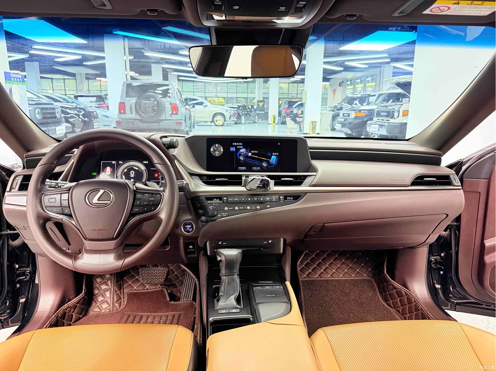 Lexus ES, 2018 8