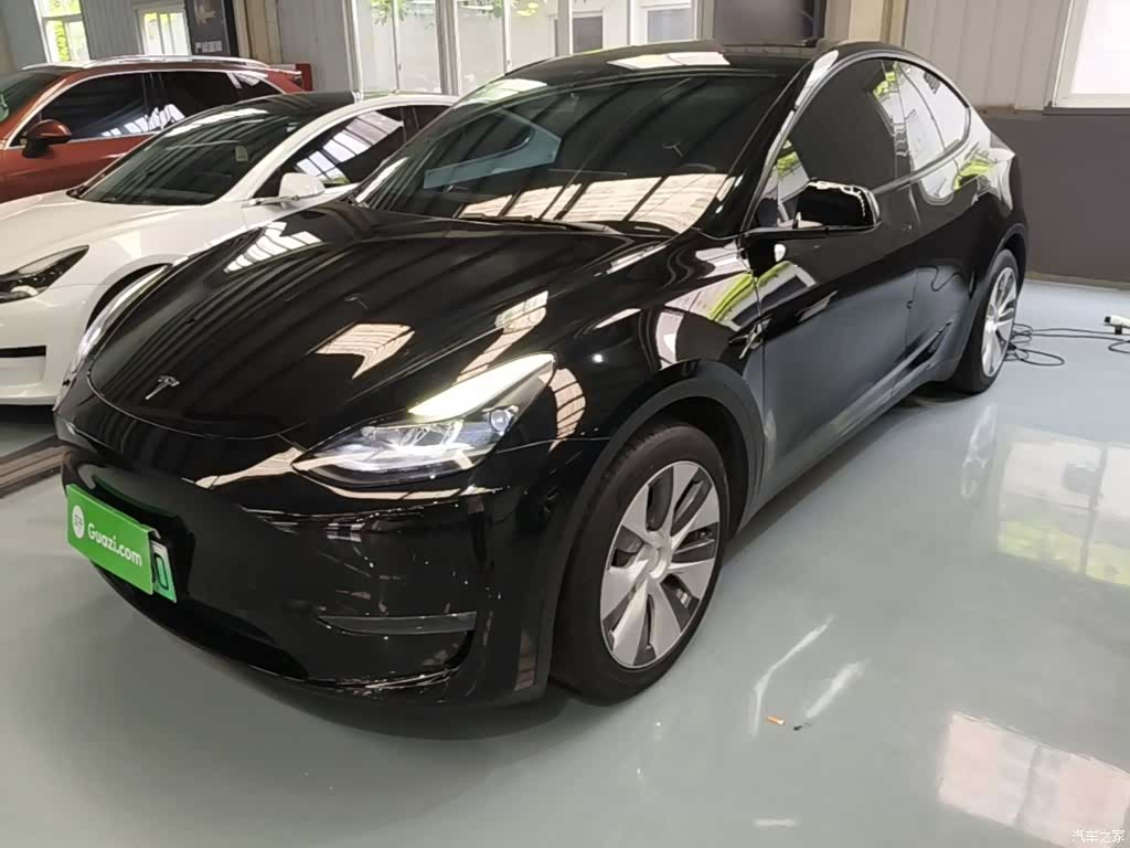 Tesla Model Y, 2021 2