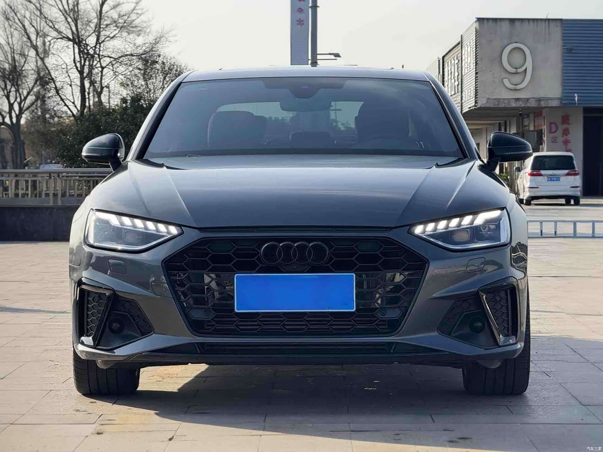 Audi A4L, 2023 1
