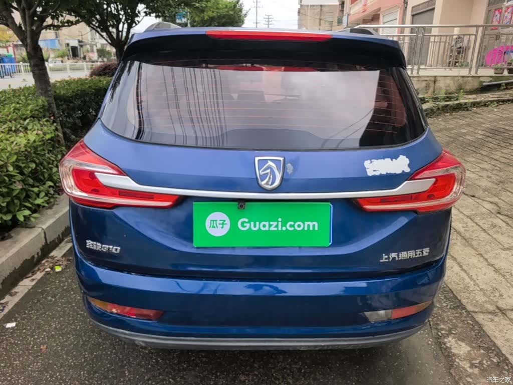 Wuling 310W, 2018 6