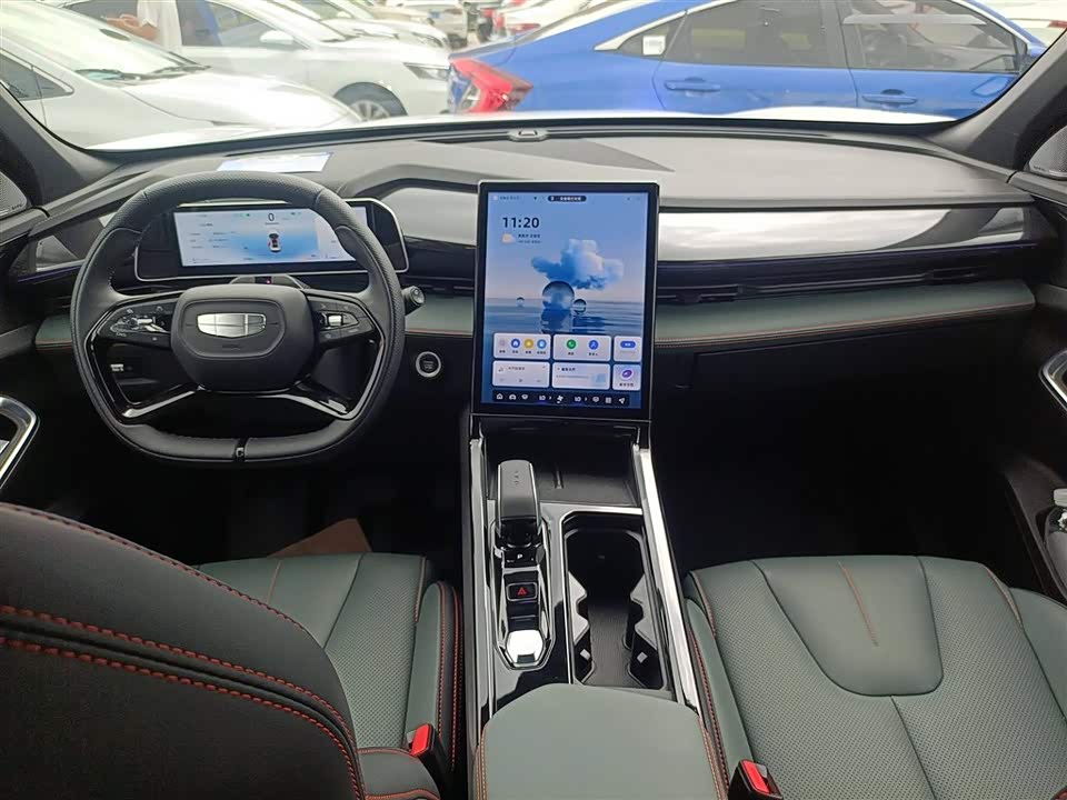 Geely Atlas