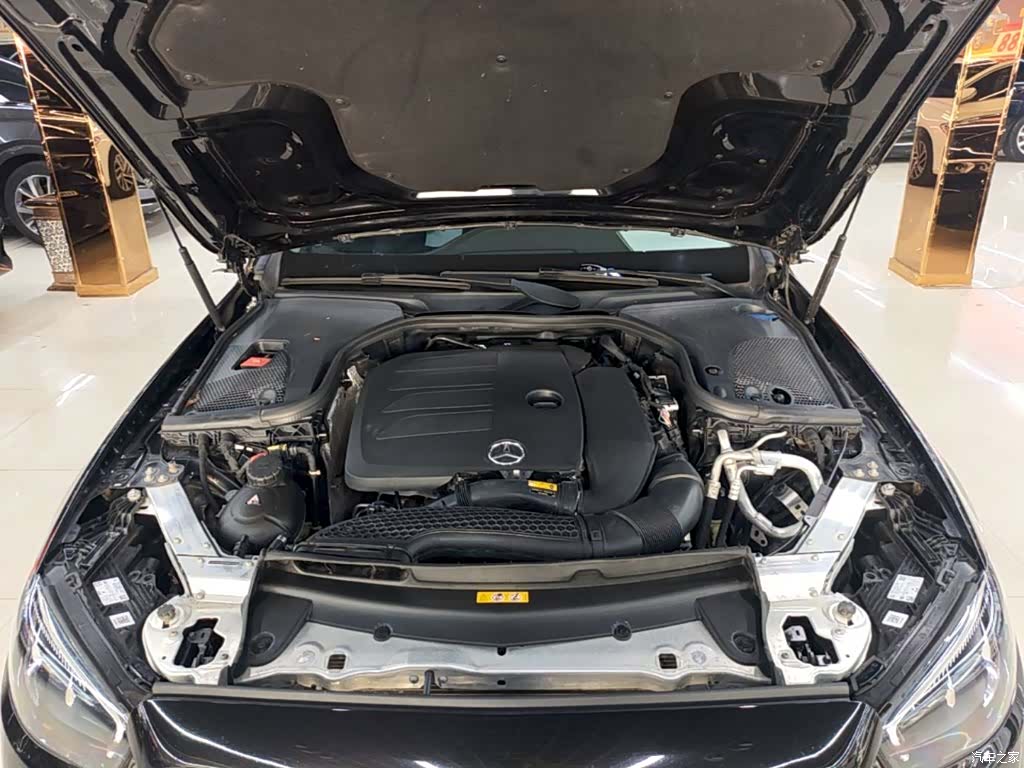 Mercedes-Benz E-Class, 2023 20