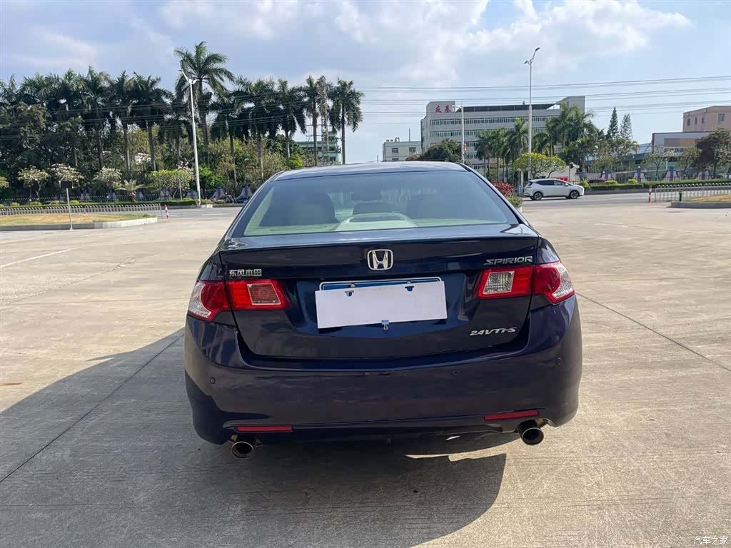 Honda Spirior, 2010 9
