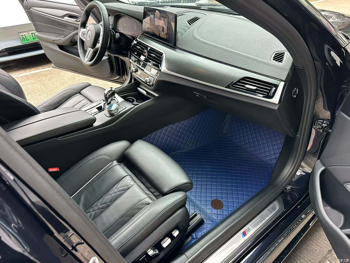BMW 5 Series, 2022 все фото