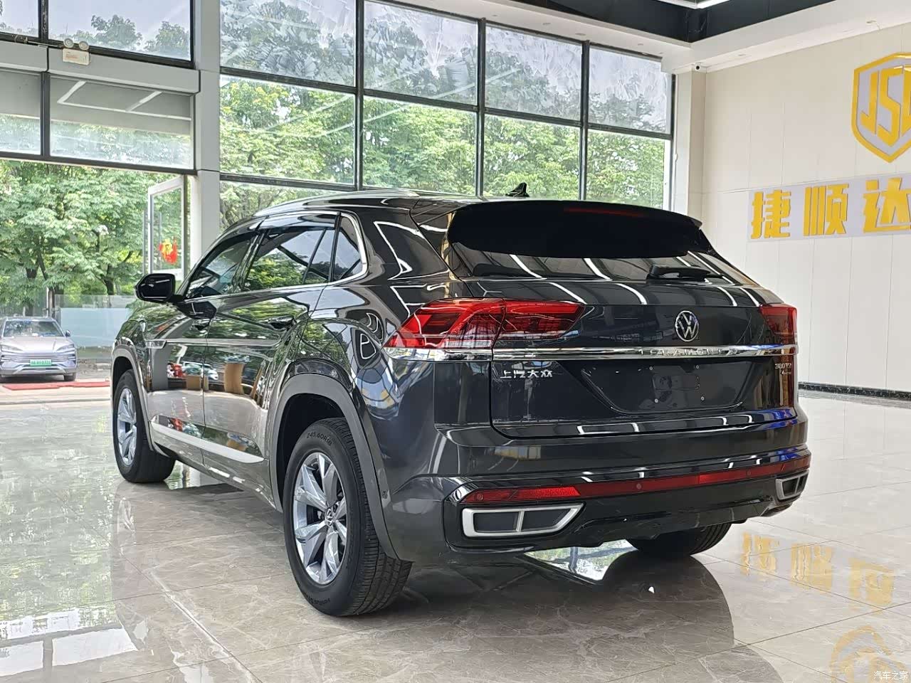 Volkswagen Teramont X, 2022 18