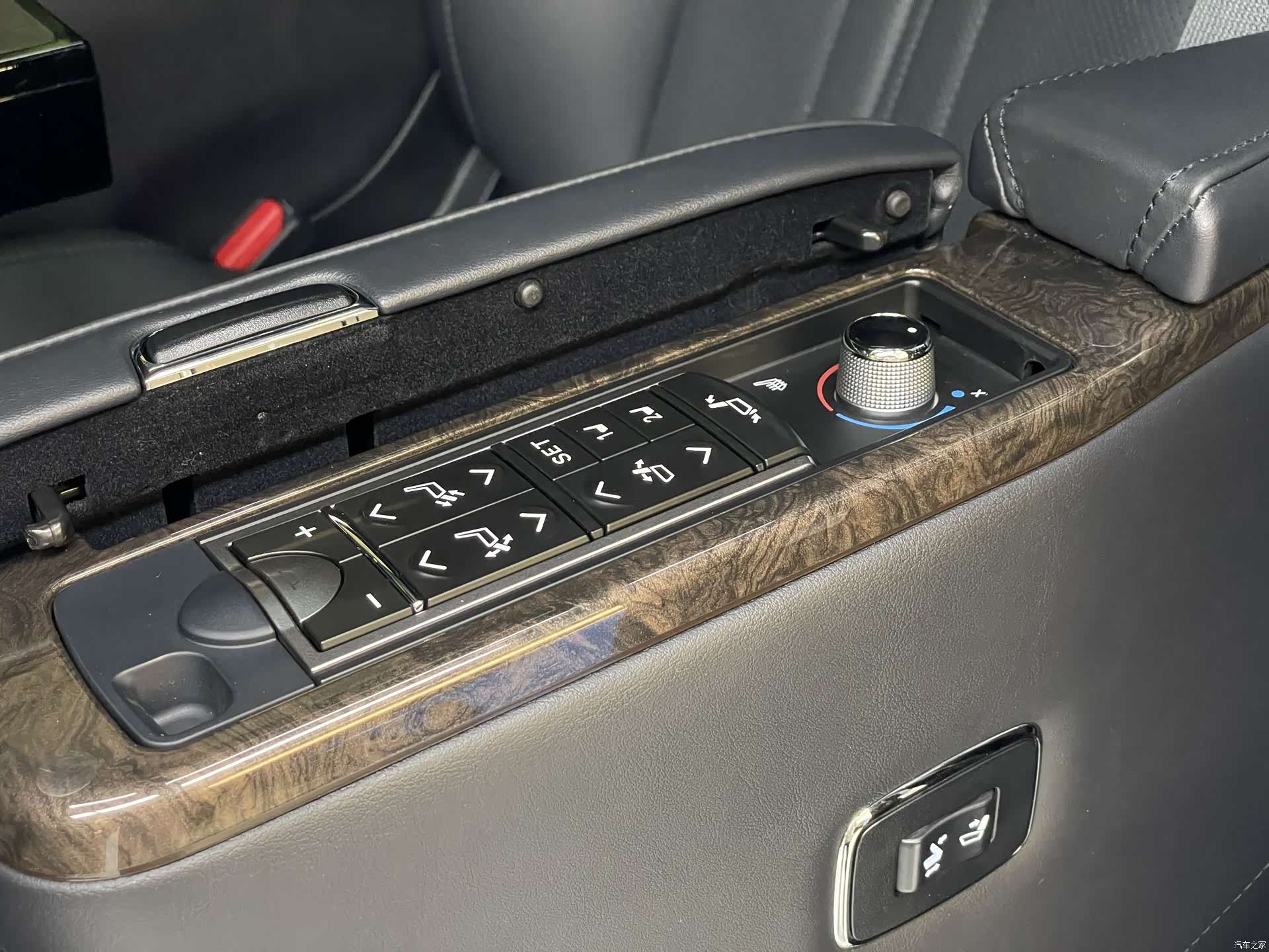 Toyota Vellfire, 2020 20
