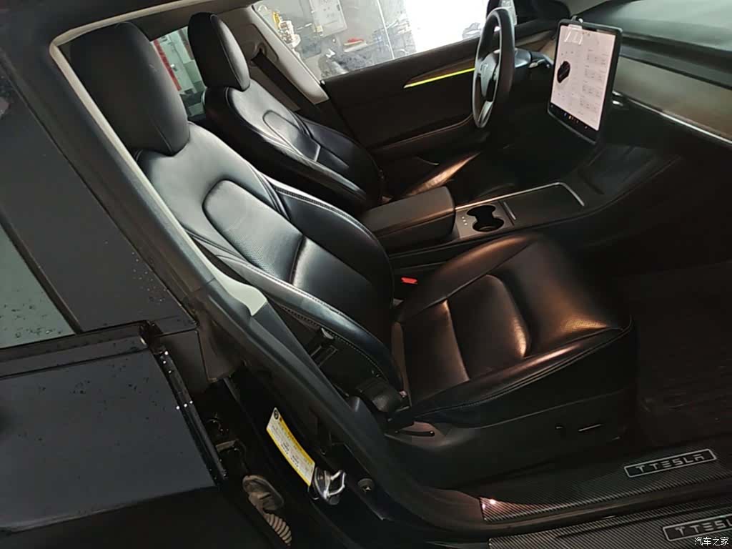 Tesla Model 3, 2022 25