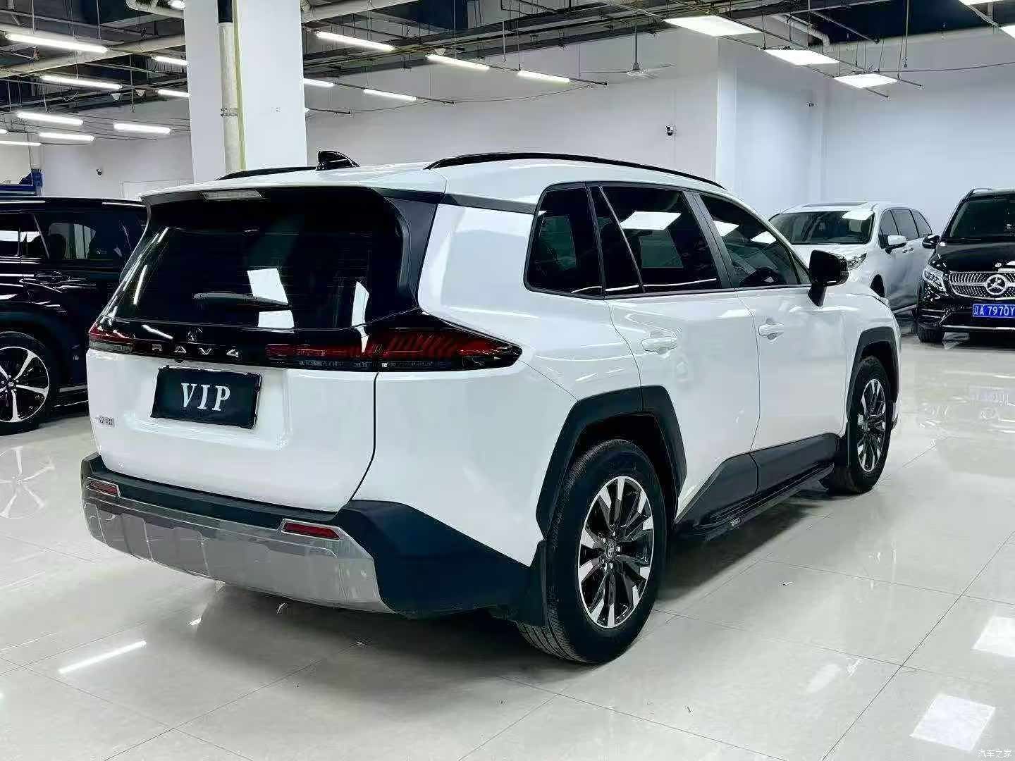 Toyota RAV4, 2026 9