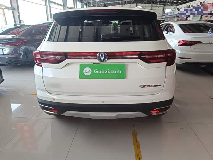 Changan CS35PLUS 2019 1.6L МКПП chang lian ban