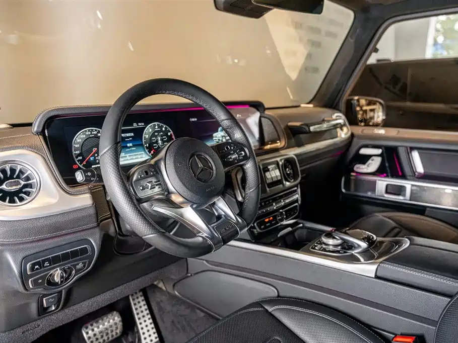 Mercedes-Benz G-class