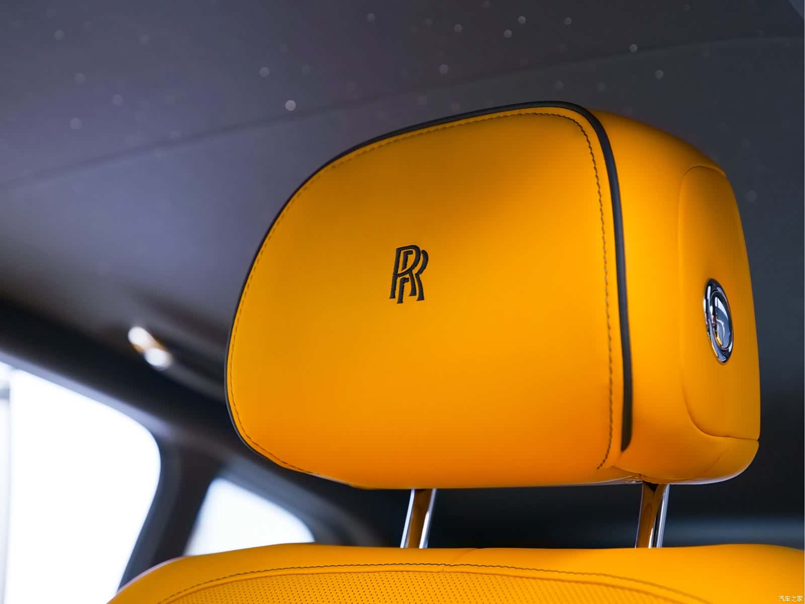Rolls-Royce Cullinan, 2023 15
