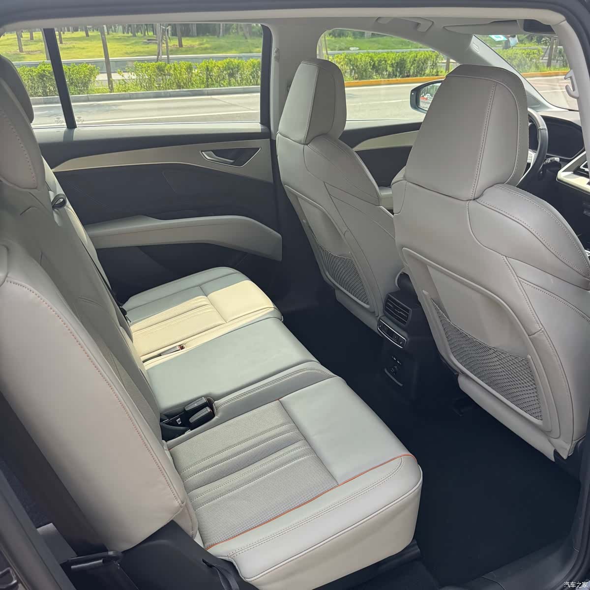 Audi Q5 e-tron, 2022 12