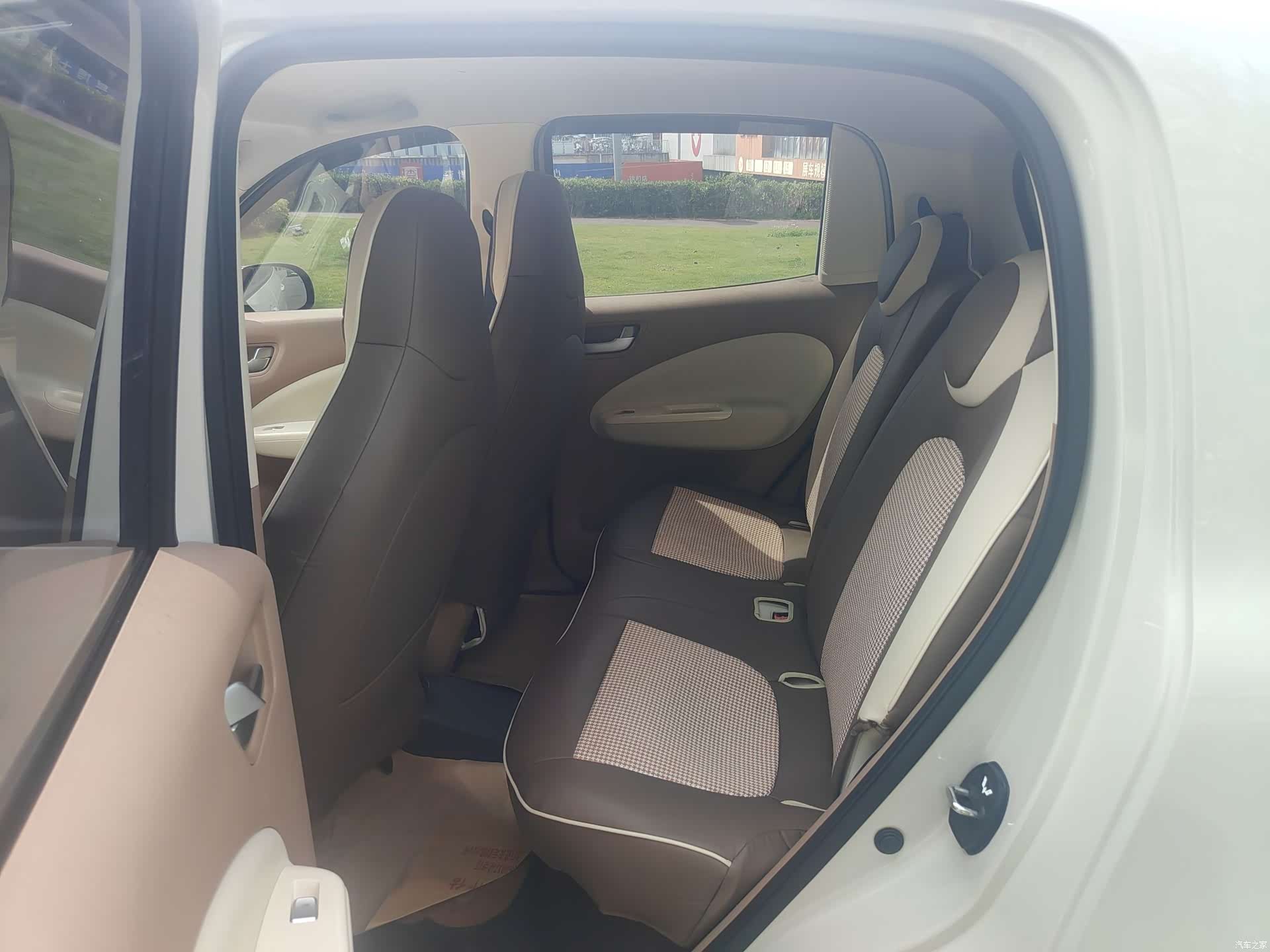 Wuling MINIEV, 2025 11