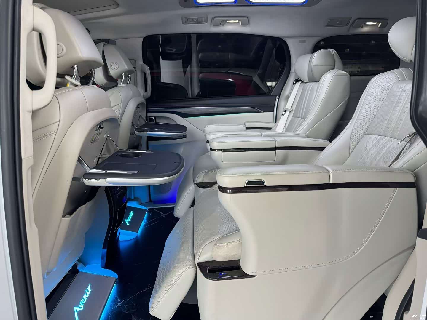 Buick GL8, 2023 9