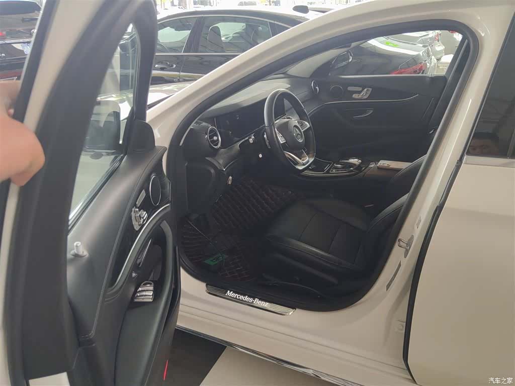 Mercedes-Benz E-Class, 2017 16