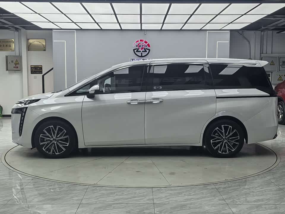 Trumpchi Trumpchi E8