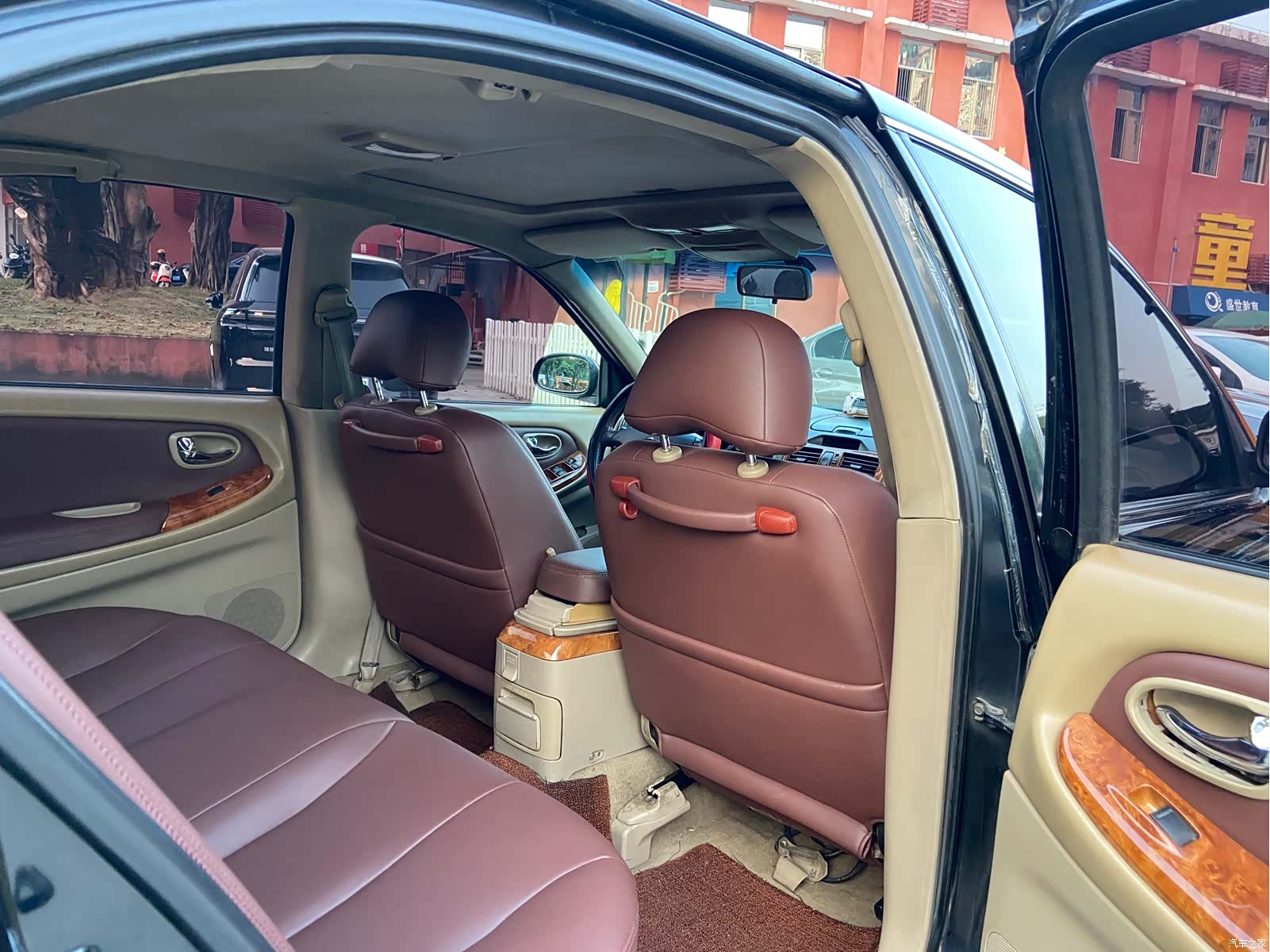 Nissan 3.0, 2005 20