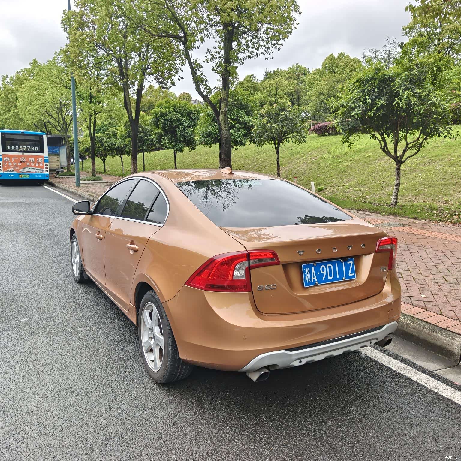 Volvo S60, 2012 4