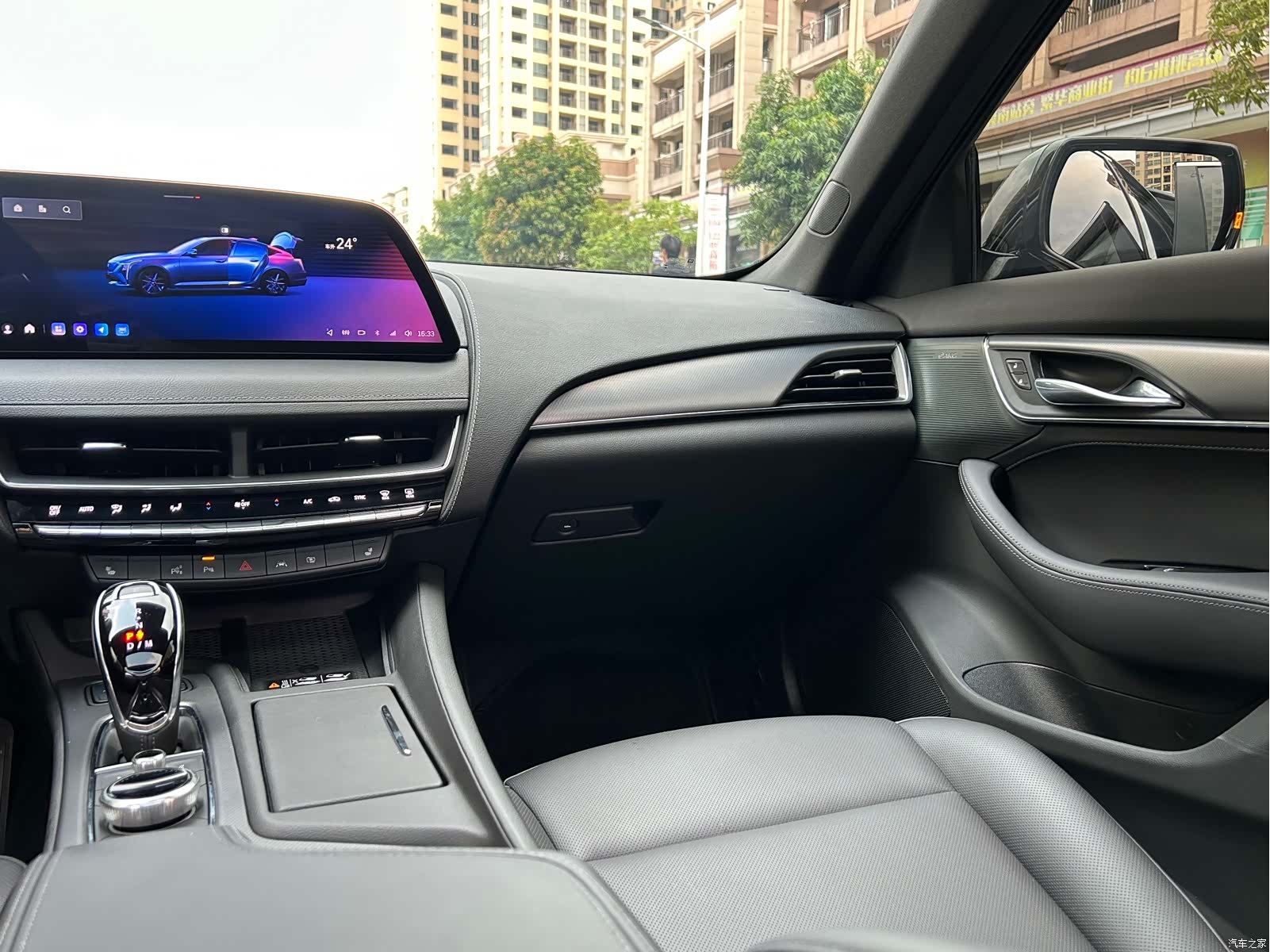 Cadillac CT5, 2025 26