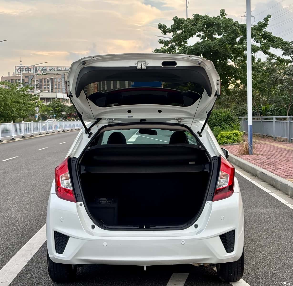 Honda Fit, 2017 8