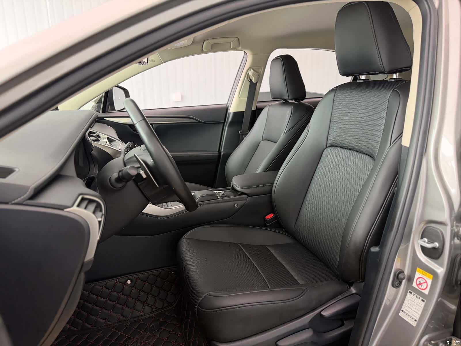Lexus NX, 2018 15