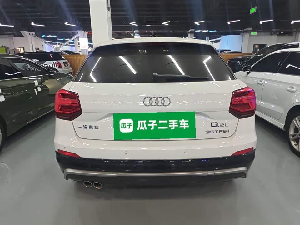 Audi Q2L