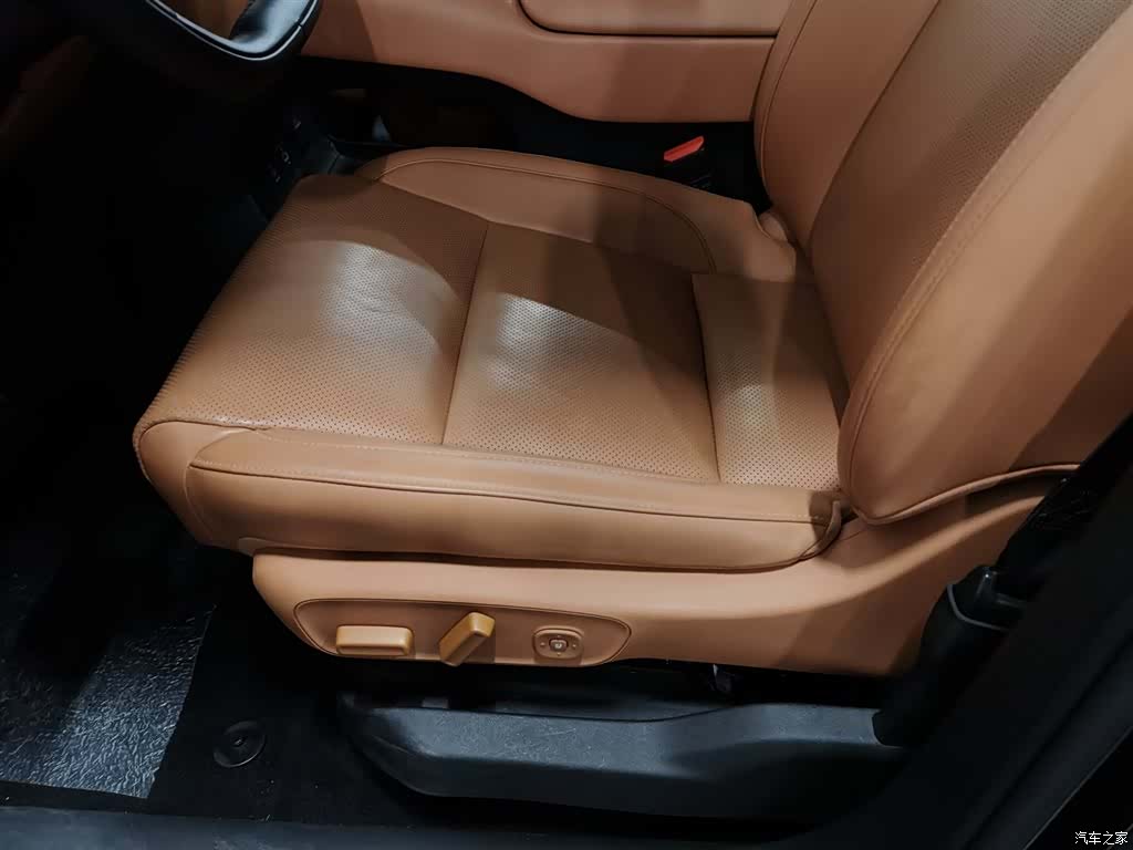 Leapmotor C16, 2025 20