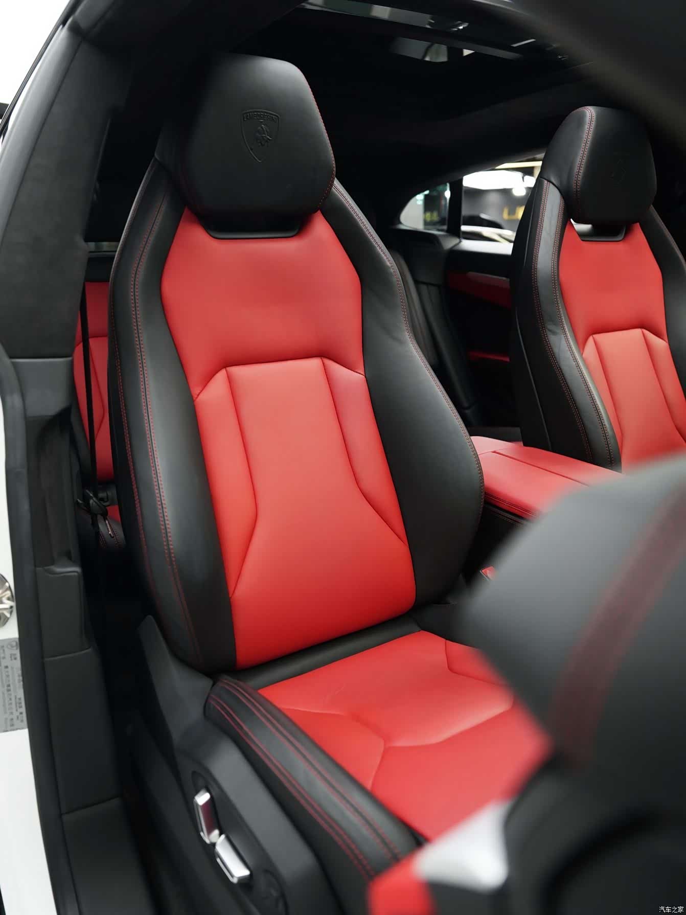 Lamborghini Urus, 2019 7