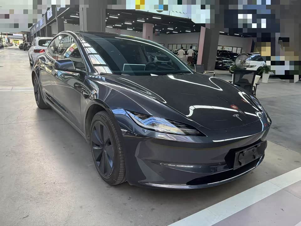 Tesla Model 3 Tesla Model 3