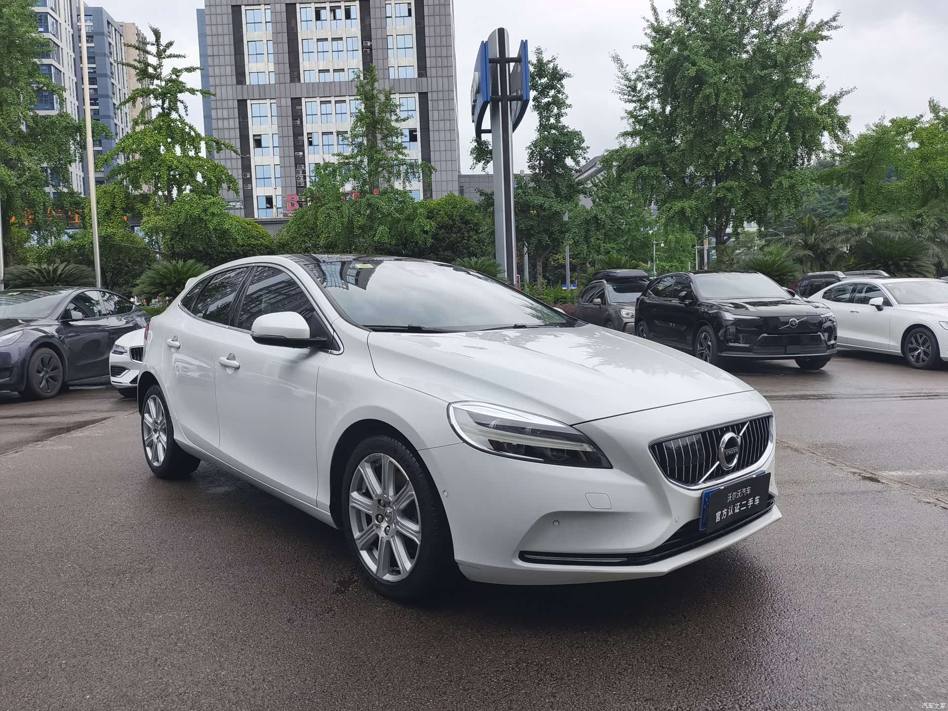 Volvo V40, 2017 4