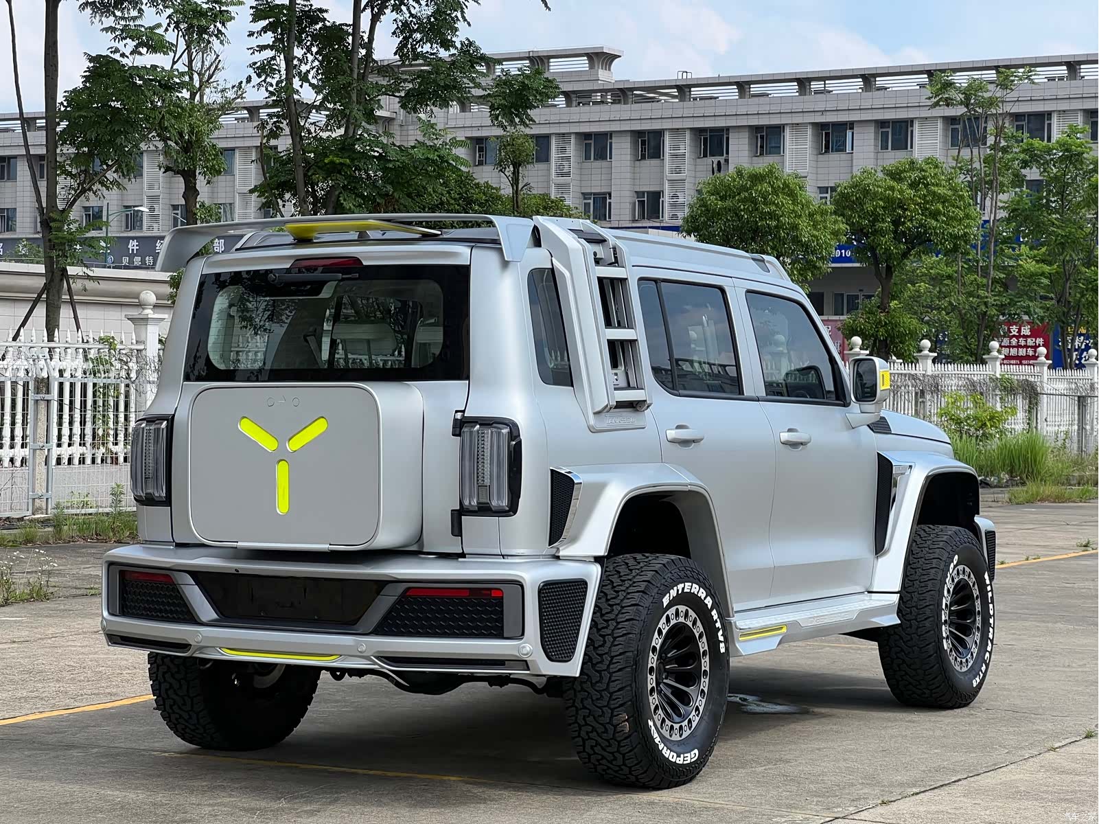 Tank 300, 2022 4