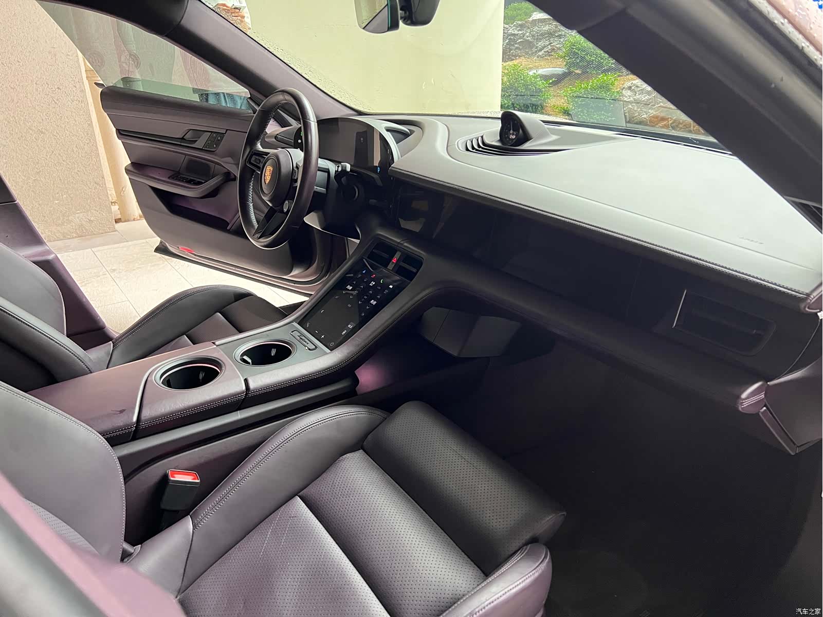 Porsche Taycan, 2020 9