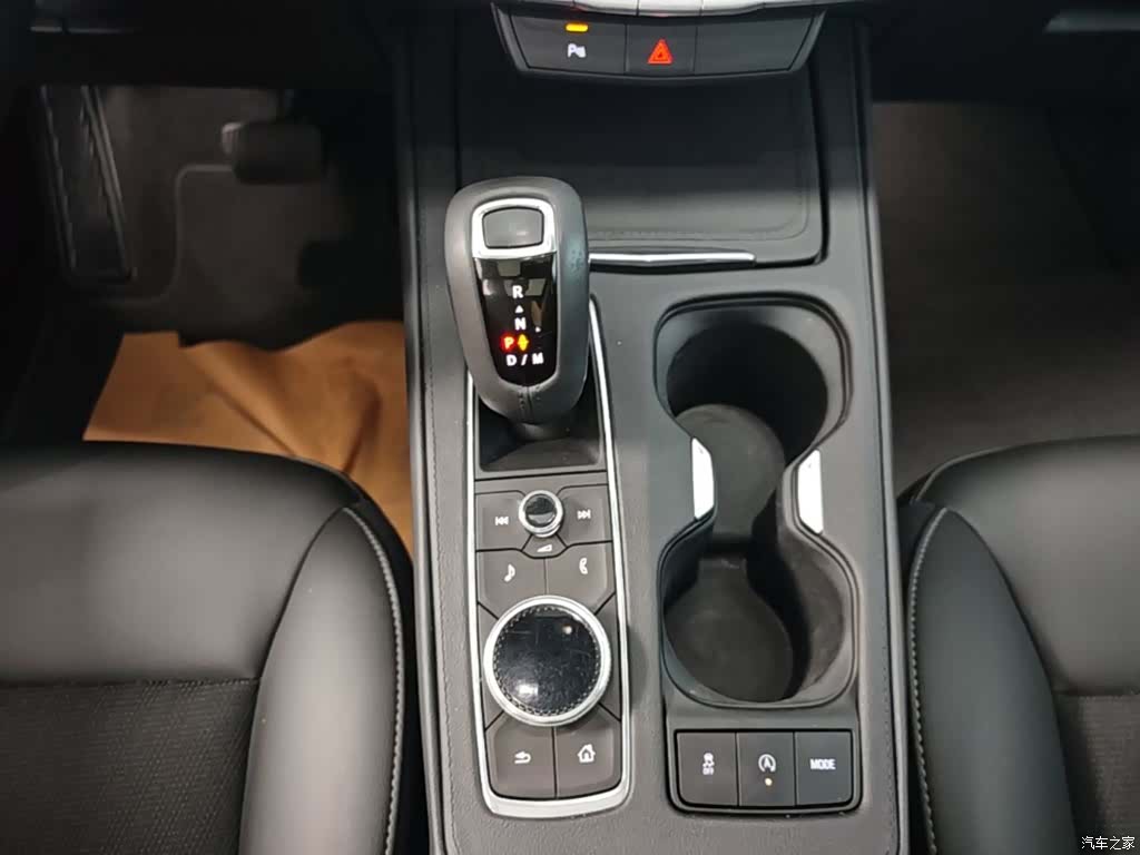 Cadillac XT4, 2019 14