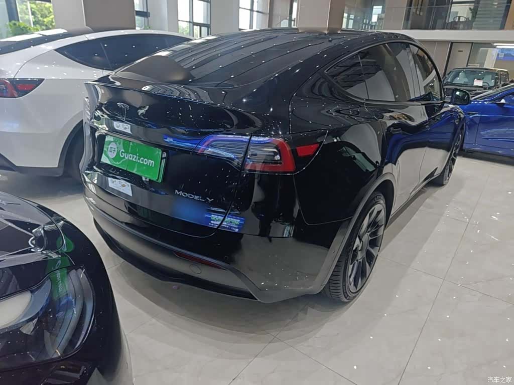 Tesla Model Y, 2022 7