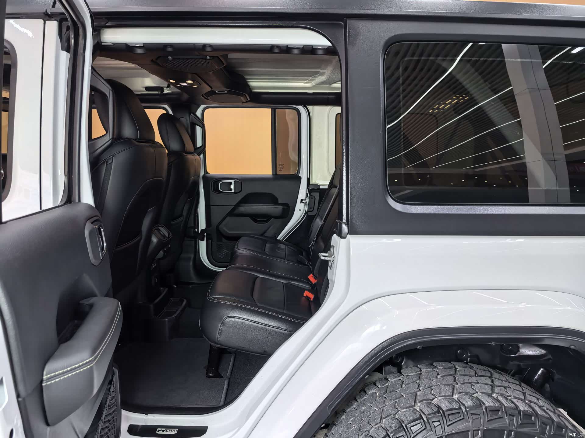 Jeep Wrangler, 2019 11
