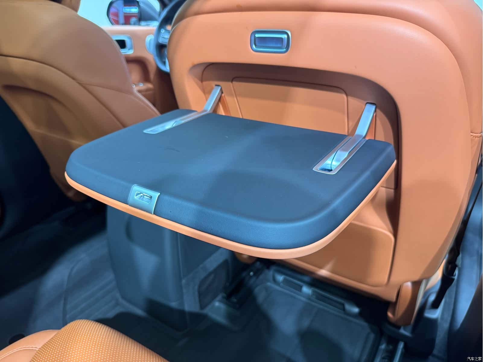 Li Auto L9, 2023 15