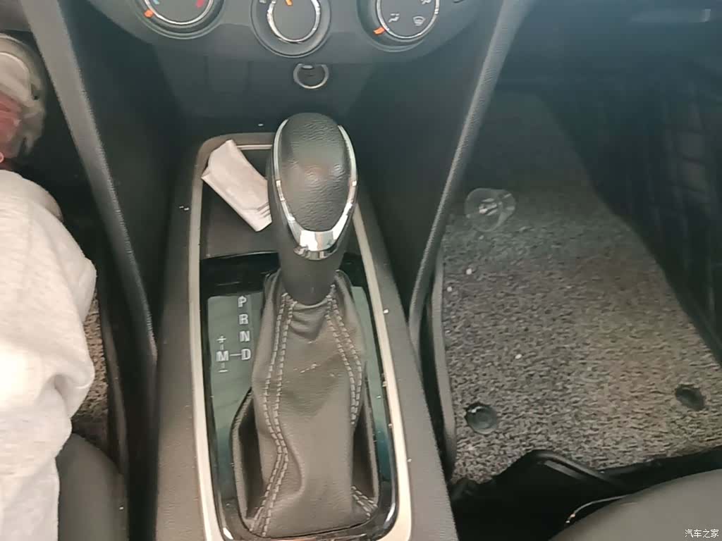 Chevrolet 320, 2018 14