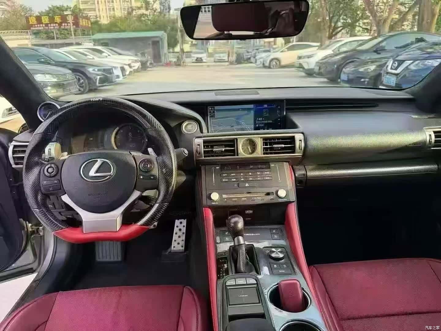 Lexus IS, 2017 9