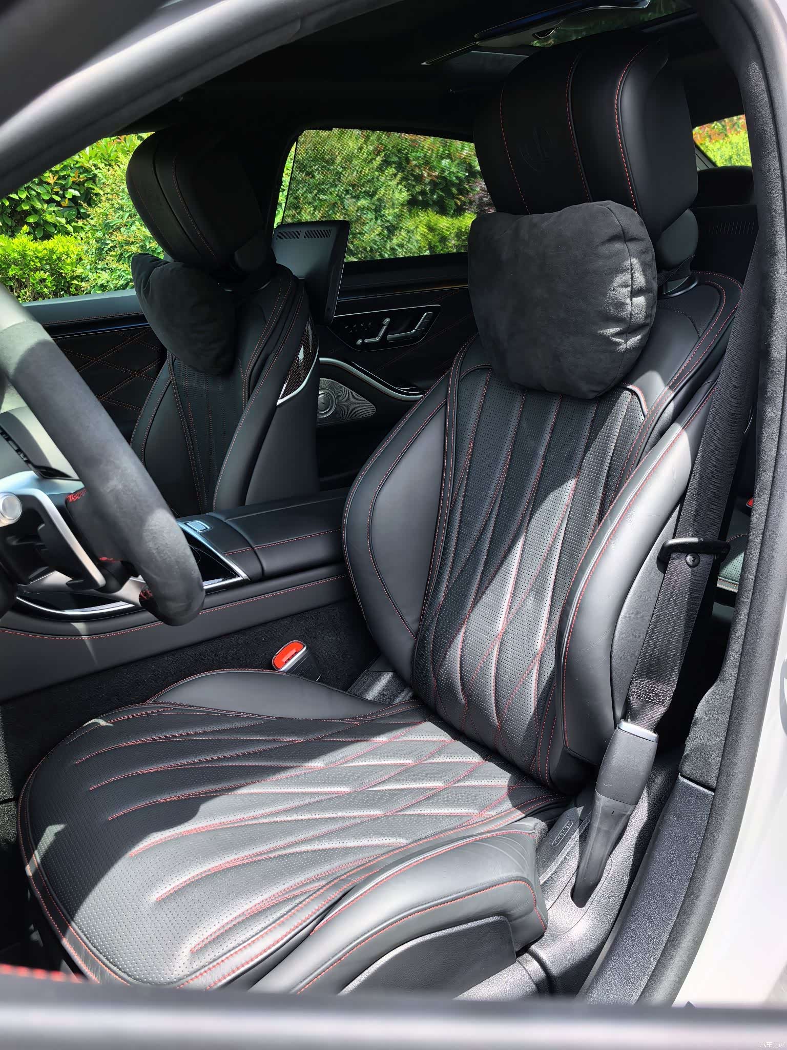Mercedes-Benz S-Class, 2025 9