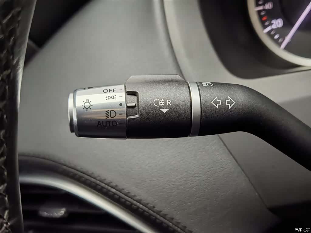 Land Rover XEL, 2020 21