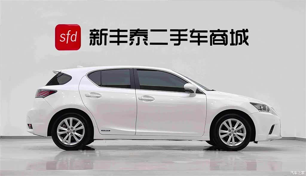 Lexus CT, 2017 3